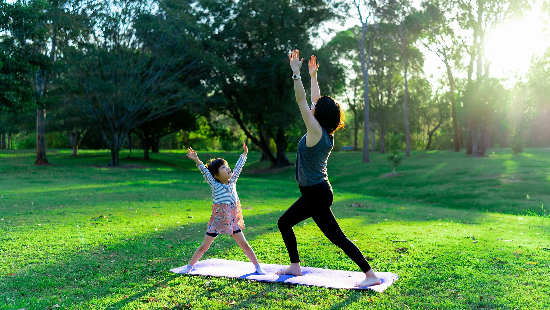 PHOTOS: Yoga in the park